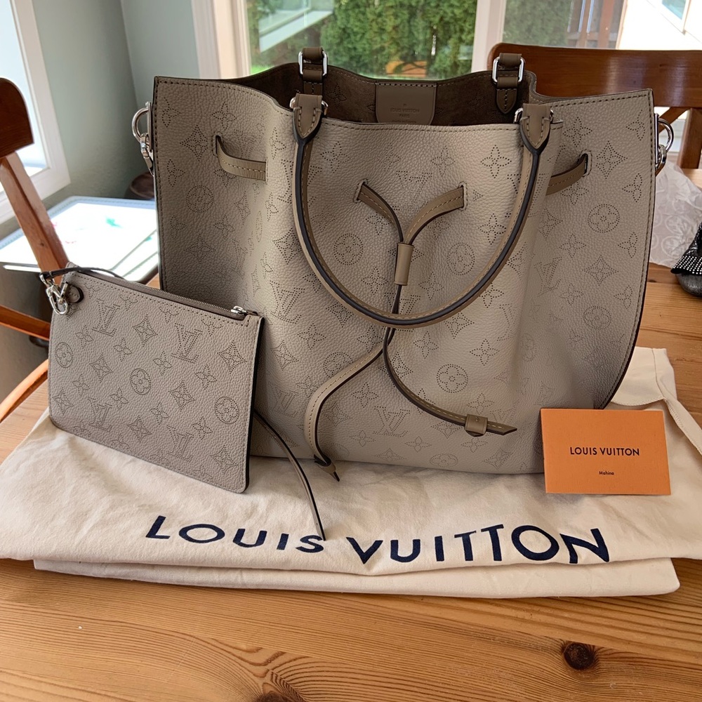 BRAND NEW! Louis Vuitton Girolata Hand Bag!